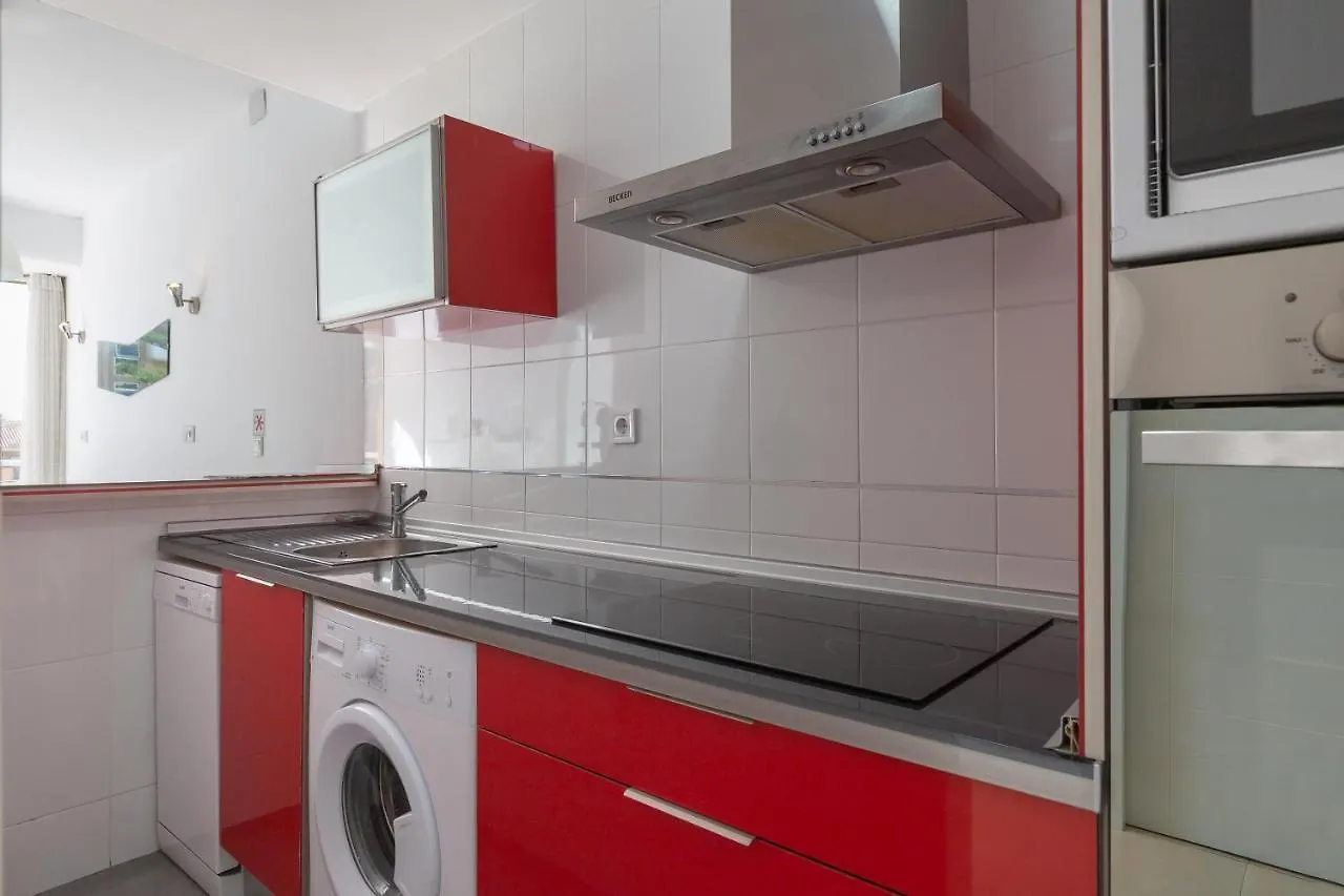 New Modern 2-Bedroom Appartment 토레몰리노스 아파트